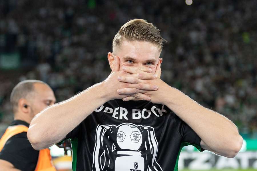 Gyokeres tells friends and family that he will join Arsenal over Man Utd this summer