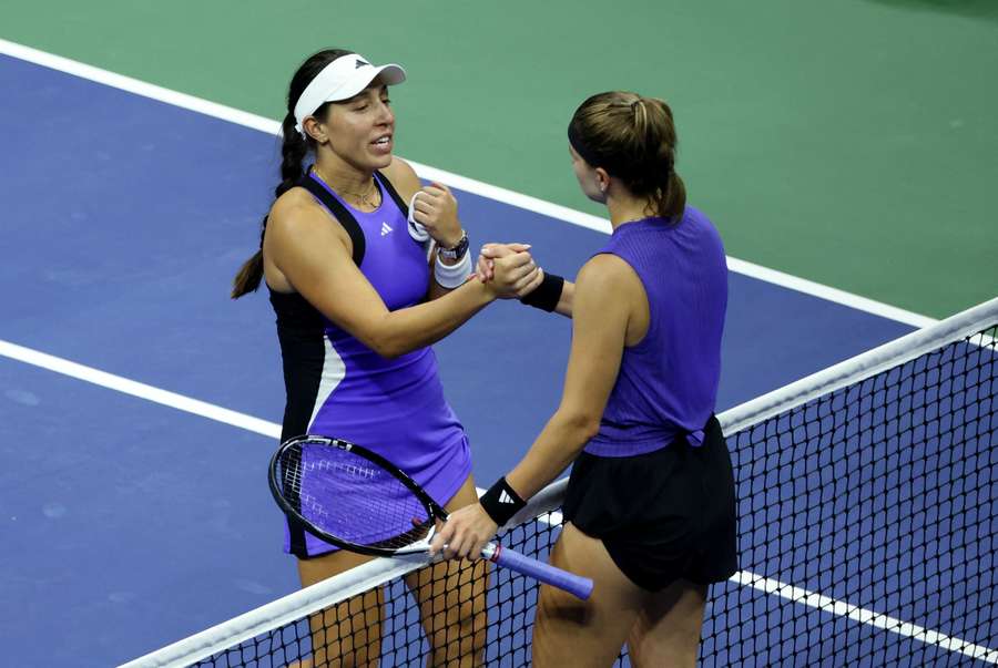 Pegula (L) is in her first major final