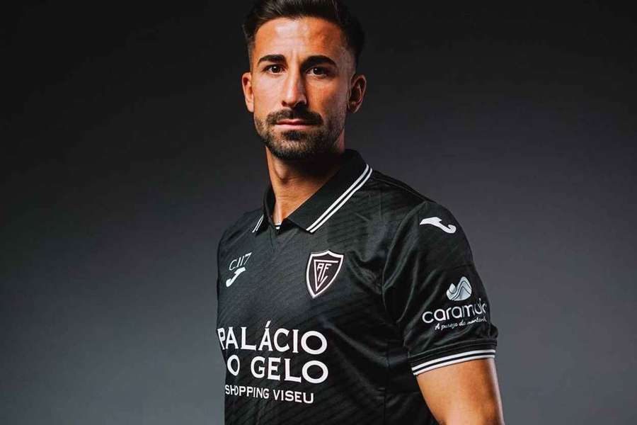 André Ceitil oficializado pelo Académico Viseu