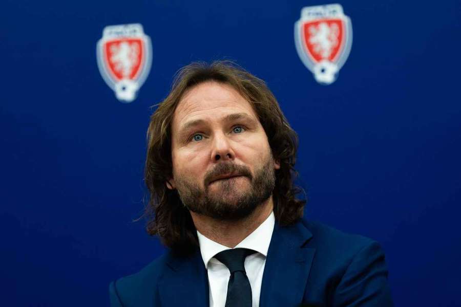 Pavel Nedvěd během říjnové tiskové konference. Pavel Nedvěd během říjnové tiskové konference.