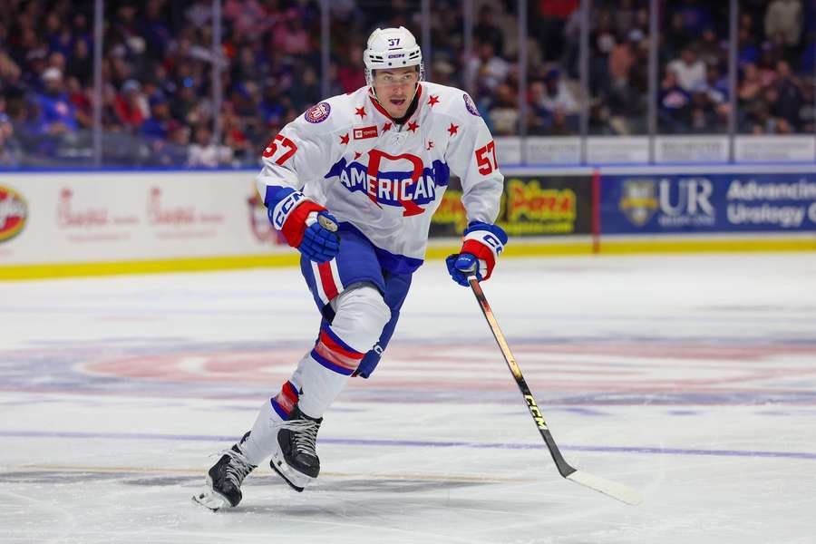 Mrtka už odehrál pár utkání za Rochester. Mrtka už odehrál pár utkání za Rochester.