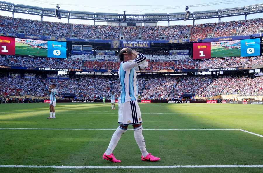 Die zweite Weltmeisterschaft mit Argentinien hat Otamendi knapp verpasst Die zweite Weltmeisterschaft mit Argentinien hat Otamendi knapp verpasst