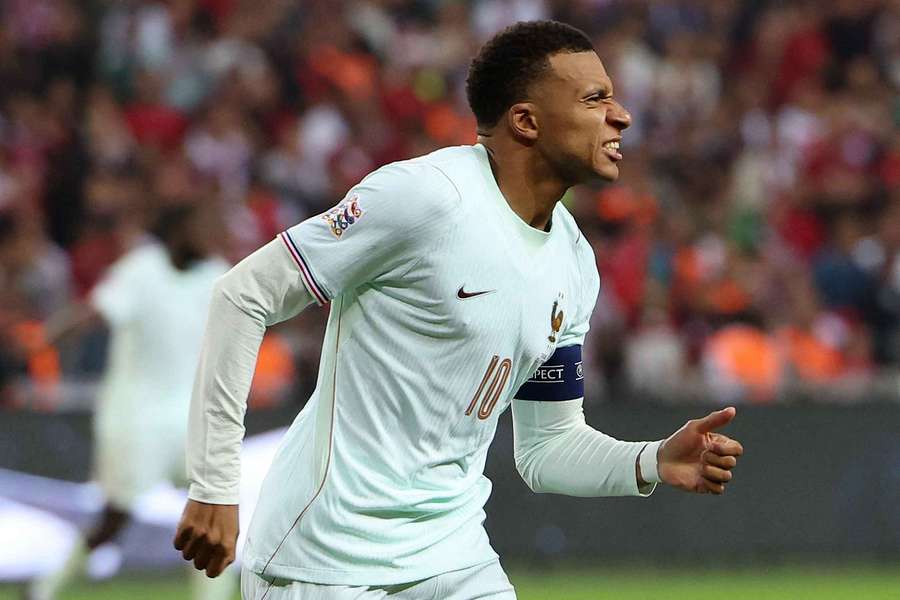 Mbappé garantiu a vitória da França sobre a Turquia Mbappé garantiu a vitória da França sobre a Turquia