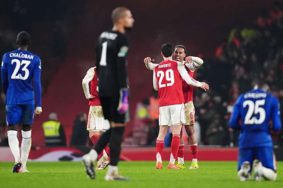 Arsenal s-a calificat în finala Cupei Ligii Angliei, după ce a învins-o pe Chelsea cu 1-0 în manșa secundă a semifinalei, scor general 4-2