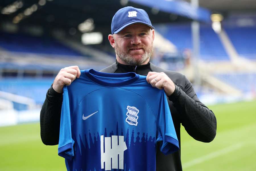 Wayne Rooney presentato come nuovo allenatore del Birmingham nel 2023