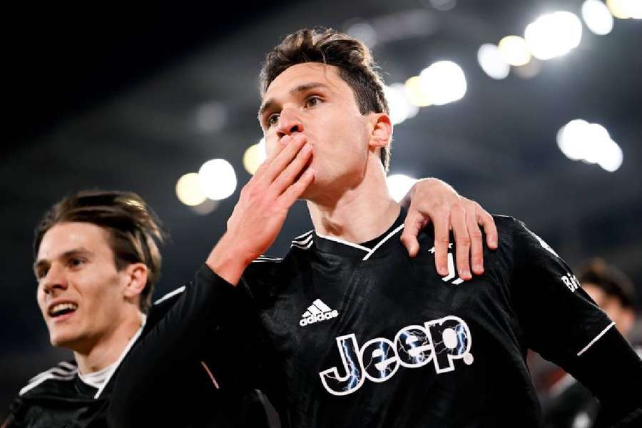 Chiesa comemora o gol que selou a vitória da Juventus