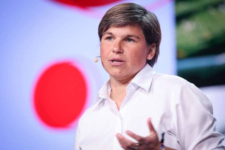 "Vier Jahre Vorbereitung sind recht knapp", meint Ex-Nationalspielerin Ariane Hingst. "Vier Jahre Vorbereitung sind recht knapp", meint Ex-Nationalspielerin Ariane Hingst.