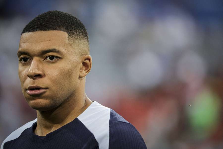 La LFP ordenó el jueves al PSG que devolviera el dinero a Mbappé.