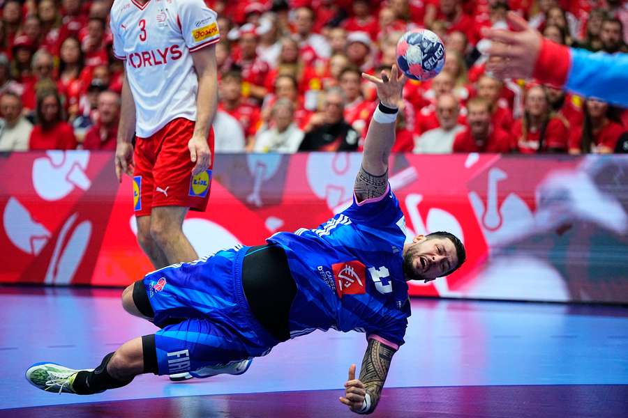 Un de chute pour les Bleus. Un de chute pour les Bleus.