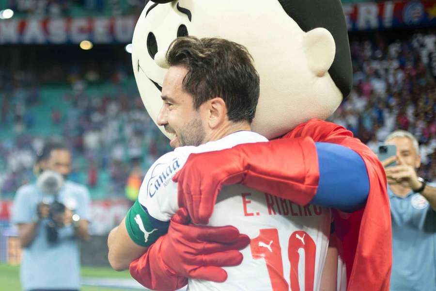 O time baiano vem de triunfo no Brasileirão O time baiano vem de triunfo no Brasileirão