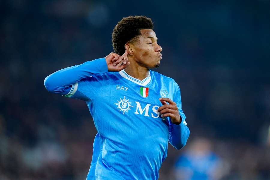 David Neres of Napoli celebrates after scoring against Roma