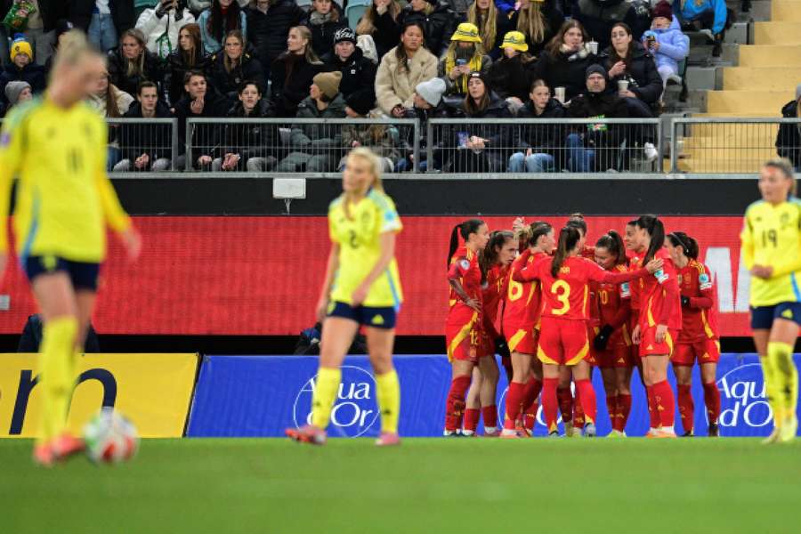 Putellas celebrates goal with teammates Putellas celebrates goal with teammates