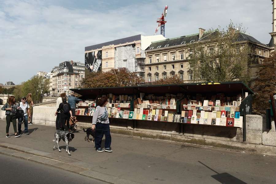 Die traditionellen "Boites" gehören seit vielen Jahren zum Stadtbild am Pariser Seine-Ufer.