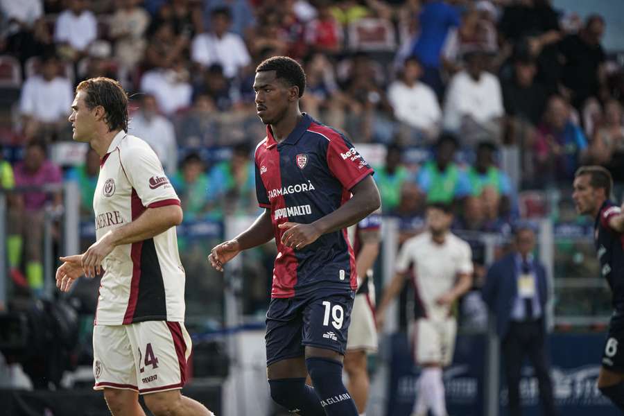 Deux mois après avoir passé deux jours dans le coma, le Français Trepy a rejoué avec Cagliari Deux mois après avoir passé deux jours dans le coma, le Français Trepy a rejoué avec Cagliari