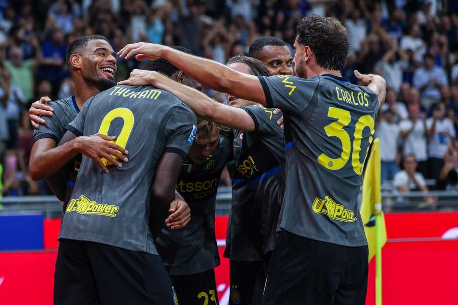 Inter Milan celebrate against Udinese Inter Milan celebrate against Udinese