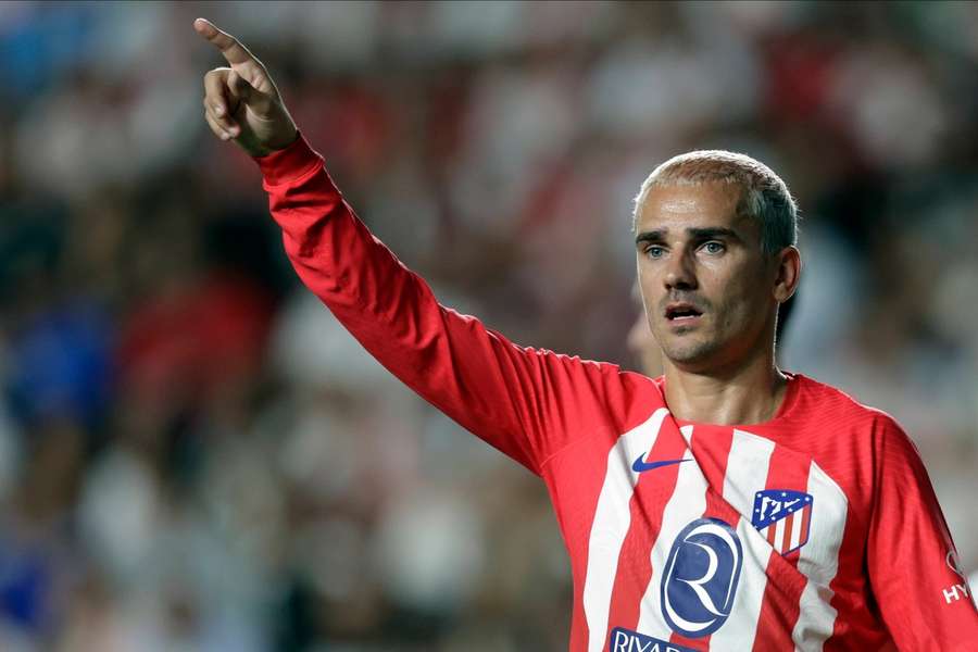 Antoine Griezmann ar putea deveni coleg sau adversar cu Leo Messi