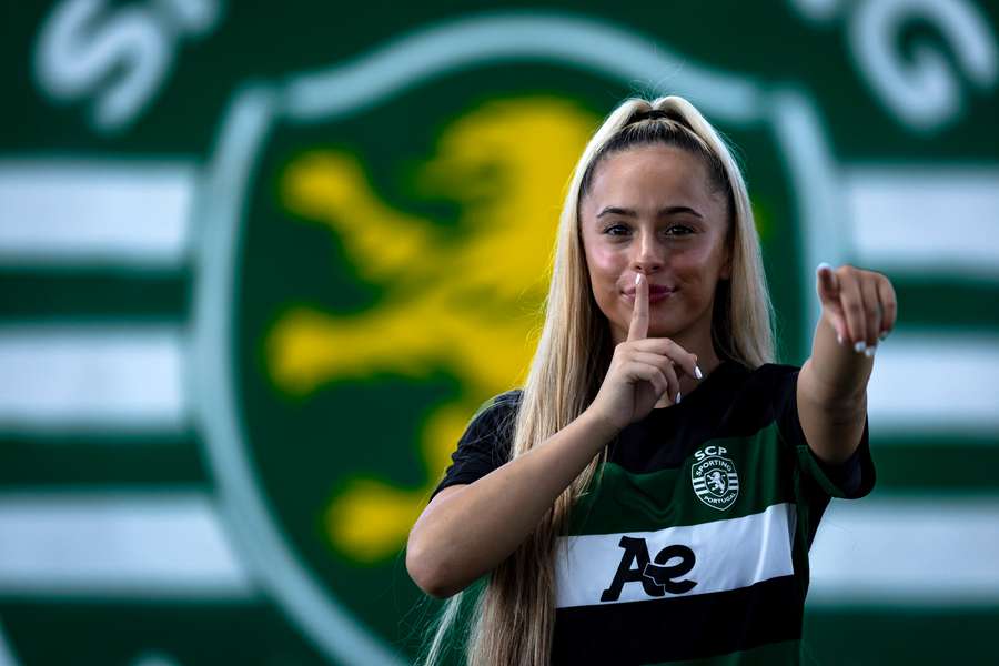 Ria Bose apresentada pelo Sporting