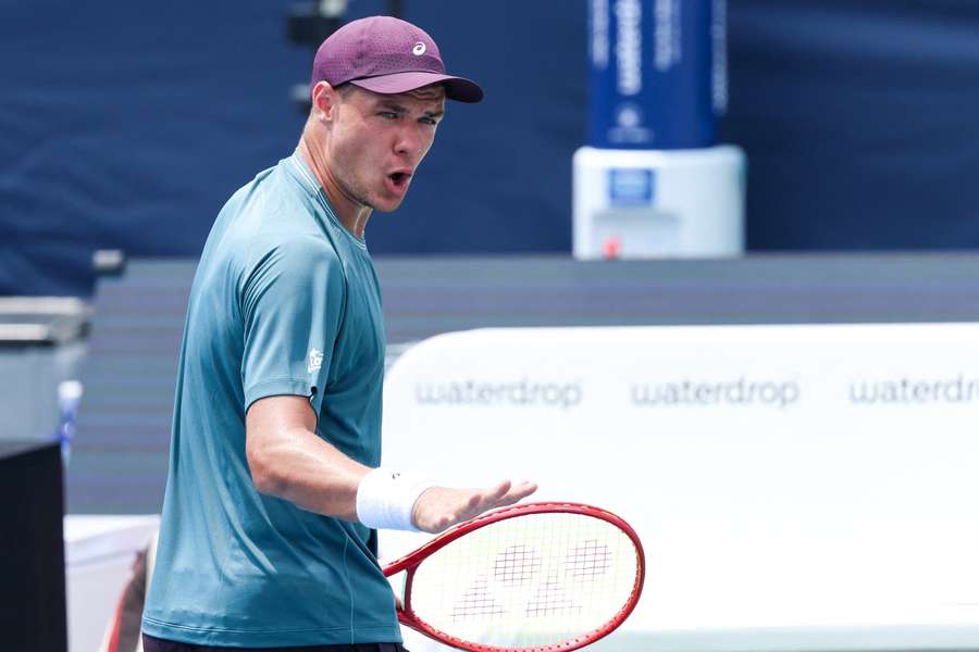 Tenis Flash: Fręch wygrywa w Waszyngtonie, wieczorem kolejny bój Majchrzaka