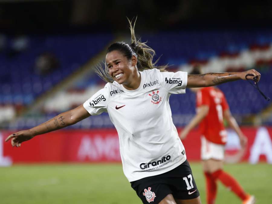 Victória Albuquerque fez o gol do Corinthians no tempo normal