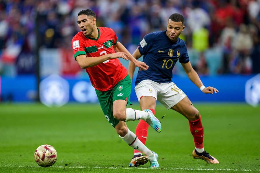 Hakimi y Mbappé, en un duelo internacional Hakimi y Mbappé, en un duelo internacional