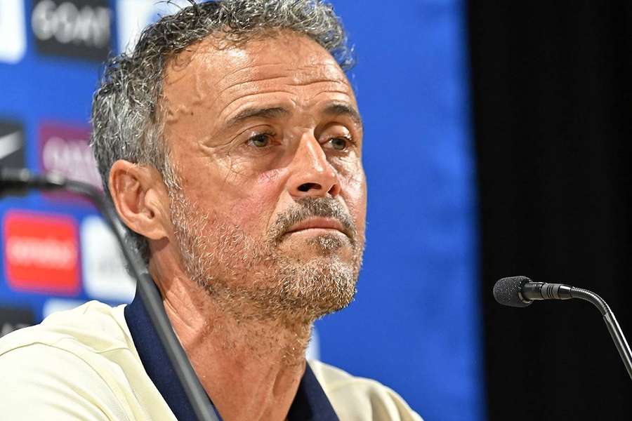 Luis Enrique vai em busca da vitória contra o Nice nesta sexta-feira (14)