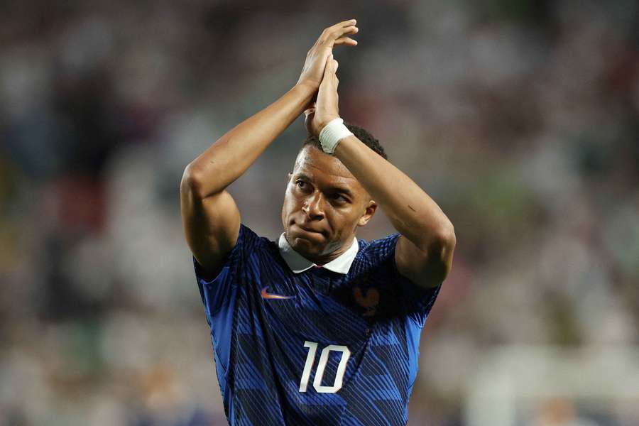 Mbappé, satisfecho a medias Mbappé, satisfecho a medias