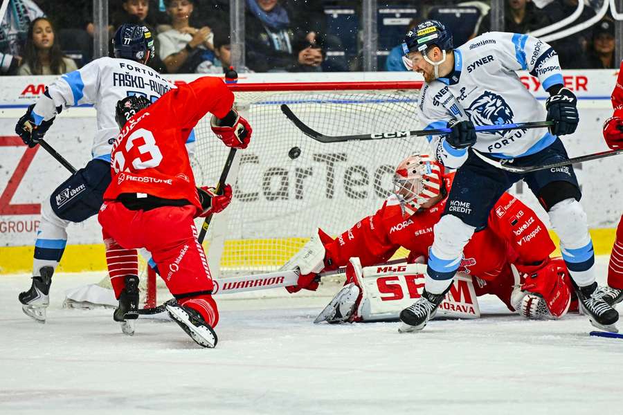 Faško-Rudáš sa blysol gólom i asistenciou. Faško-Rudáš sa blysol gólom i asistenciou.