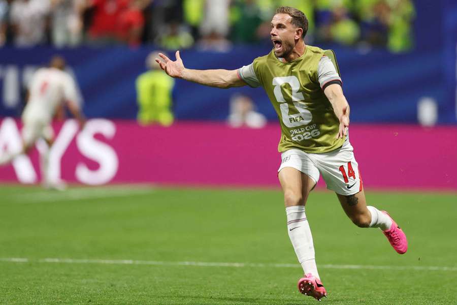 England's Jordan Henderson suffers horror injury after historic win over Mexico England's Jordan Henderson suffers horror injury after historic win over Mexico