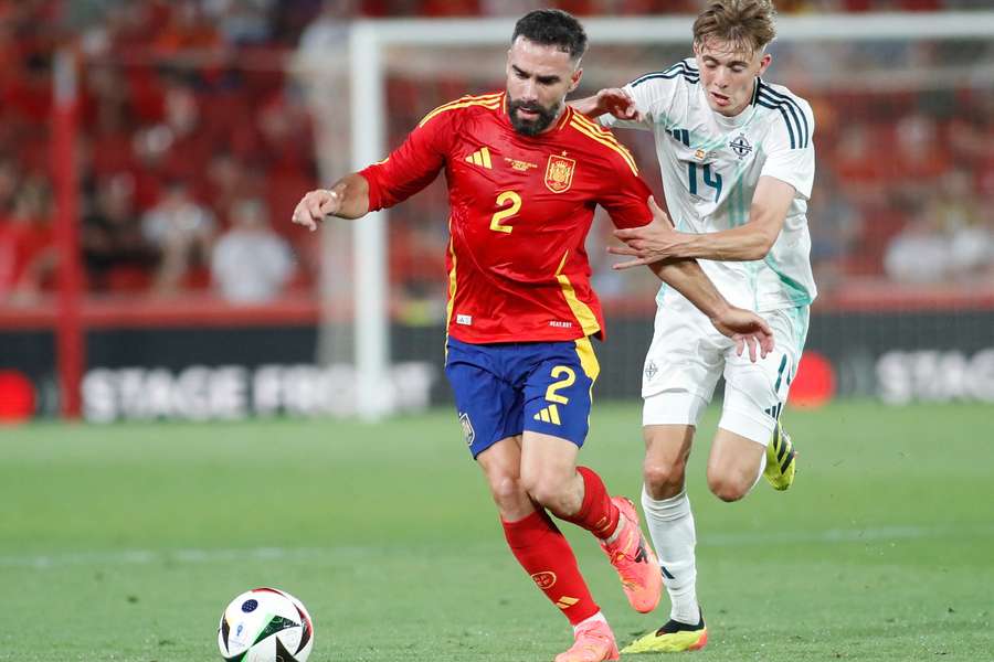 Dani Carvajal durante la recente amichevole della Spagna contro l'Irlanda del Nord