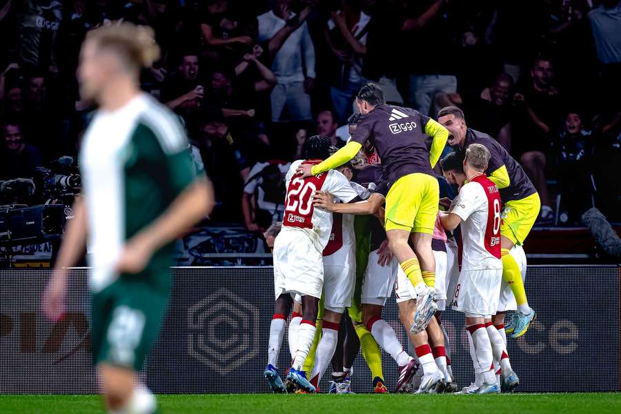 Nach 34 geschossenen Elfmeter durfte Ajax schlussendlich jubeln