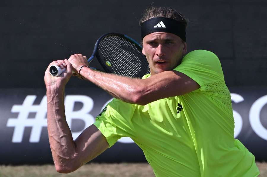 Alexander Zverev steht unter den letzten vier Spielern.