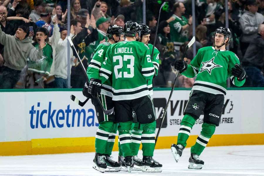 Dallas neměl s Bostonem slitování.