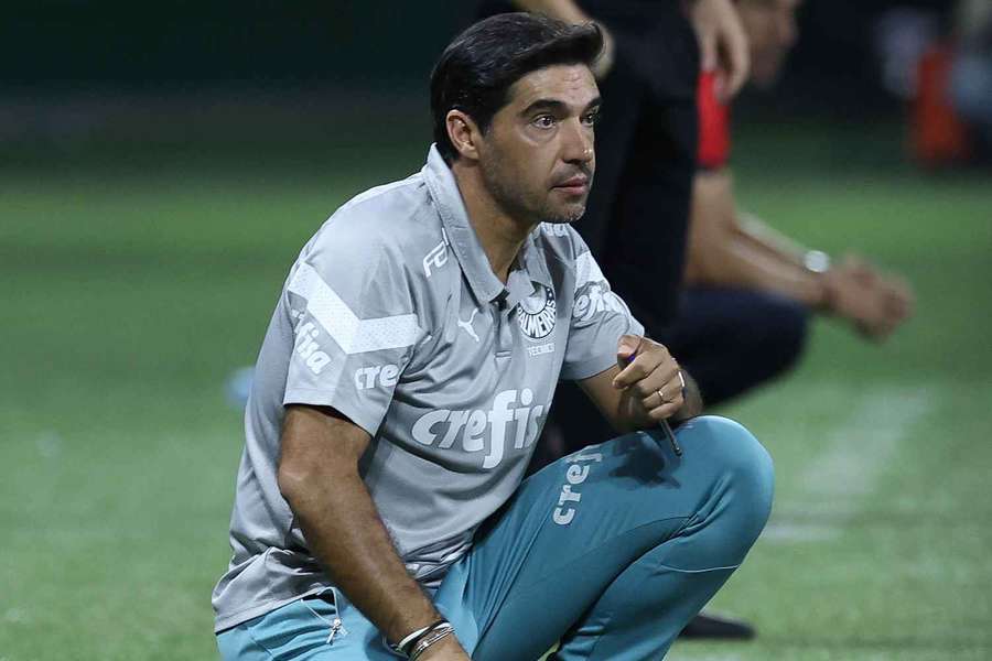 Abel Ferreira projeta uma luta difícil pelo título brasileiro