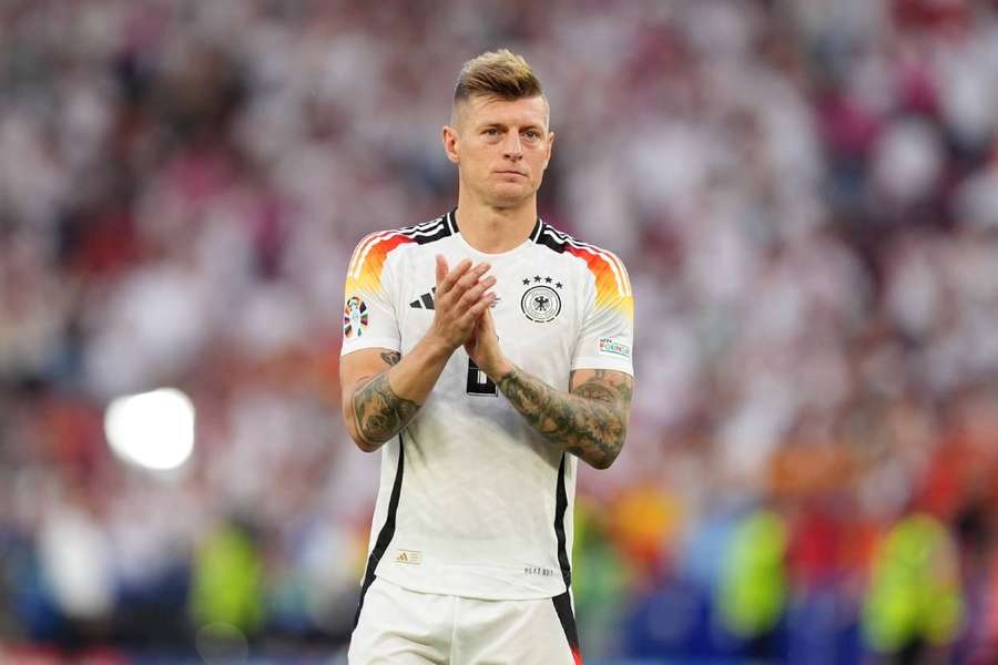 Toni Kroos hat es Endrick angetan.