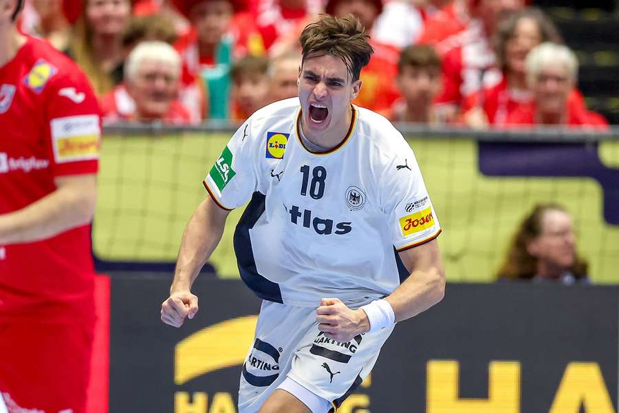 Kroatien wurde im Halbfinale mit 31:28 besiegt Kroatien wurde im Halbfinale mit 31:28 besiegt