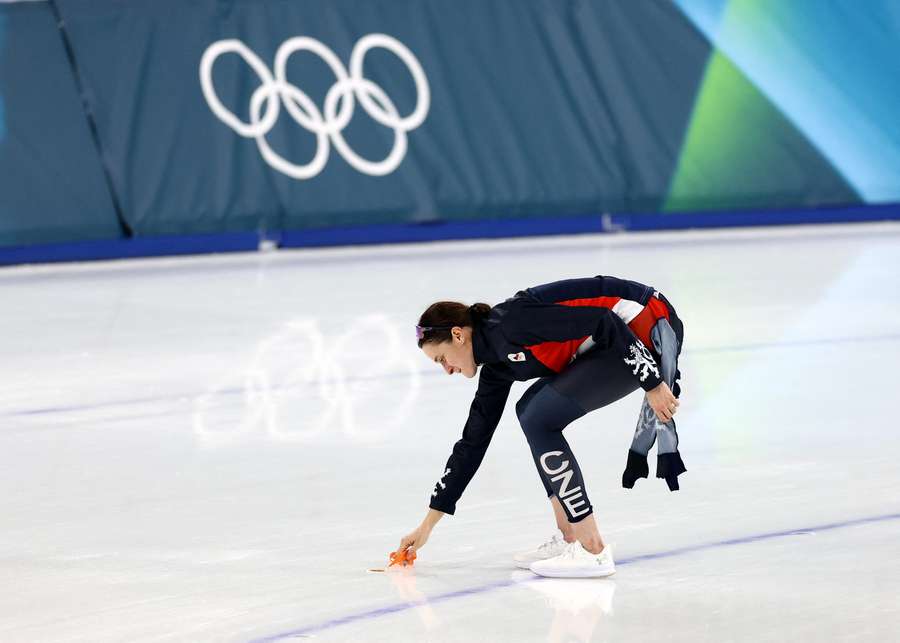 Sáblíková na rychlobruslařském oválu.