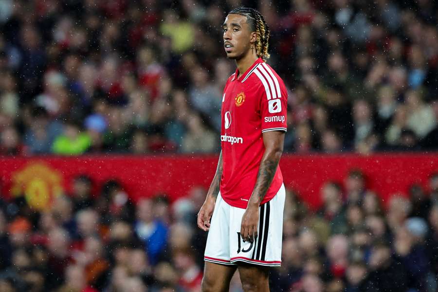 Yoro avec Manchester United le 16 septembre. Yoro avec Manchester United le 16 septembre.