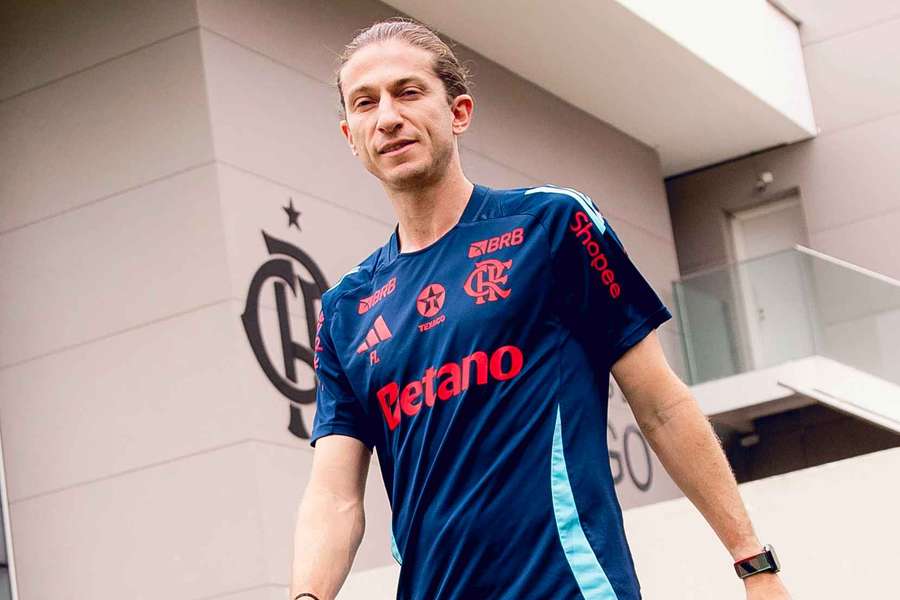 O ex-técnico do Fla está no mercado desde janeiro