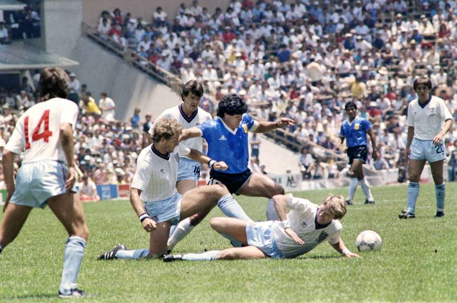 Maradona y el llamado gol del siglo