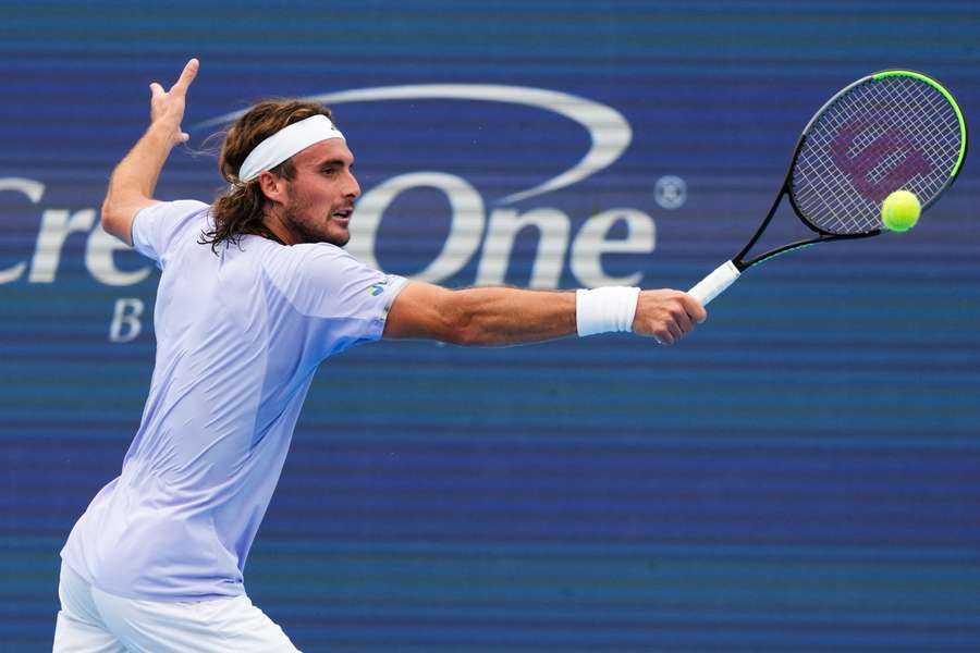 Tstisipas moved into the second round