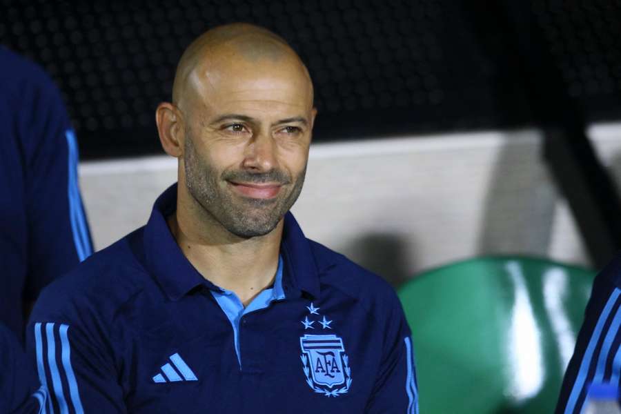 Javier Mascherano in panchina prima di Perù-Argentina