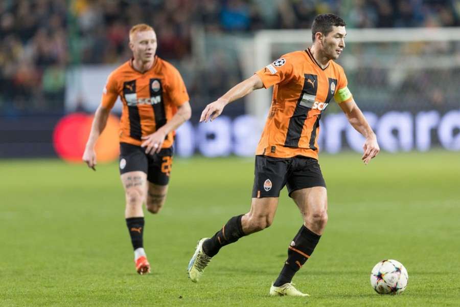 Konoplia y Stepanenko, durante un partido del Shakhtar.