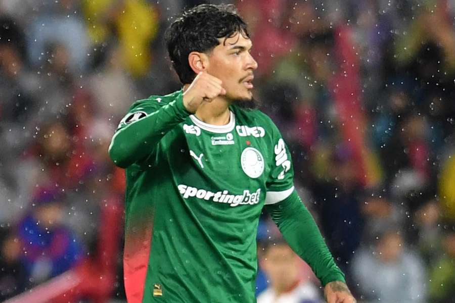 Gustavo Gómez celebra gol da classificação palmeirense