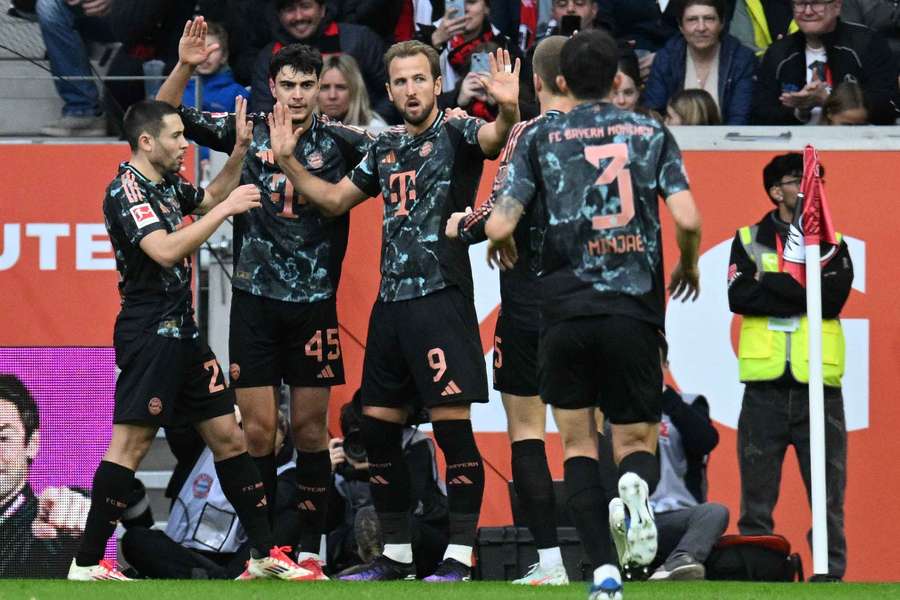 Si esulta al gol di Kane
