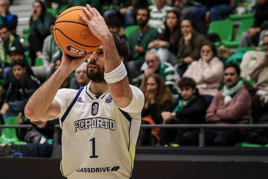 FC Porto venceu o Sporting por 76-82 no Pavilhão João Rocha
