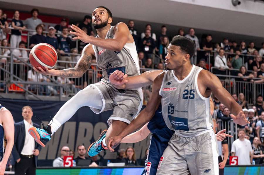 Dziki Warszawa wygrały z VEF Ryga 102:95 i są w półfinale eliminacji do Ligi Mistrzów FIBA Dziki Warszawa wygrały z VEF Ryga 102:95 i są w półfinale eliminacji do Ligi Mistrzów FIBA
