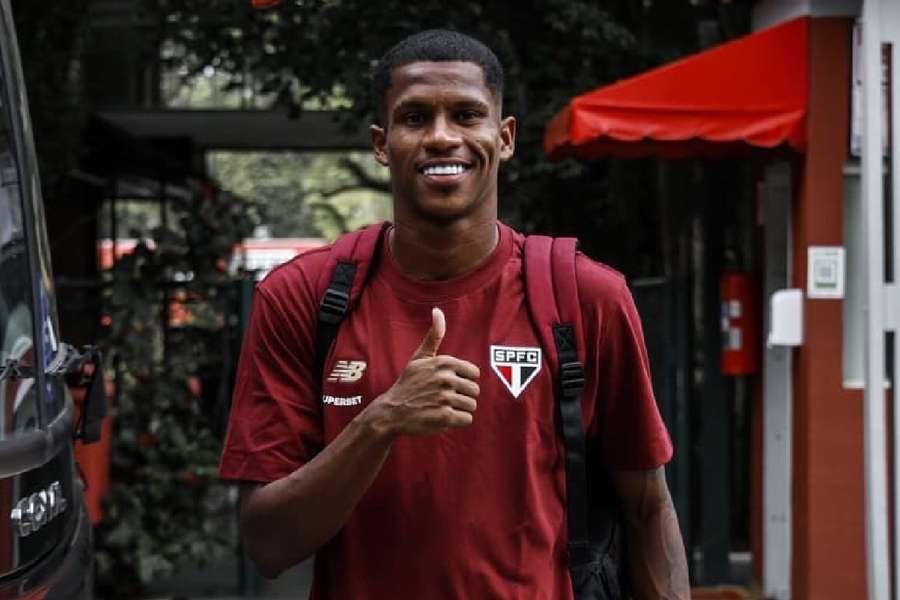 Isac será uma das opções de Crespo no banco de reservas