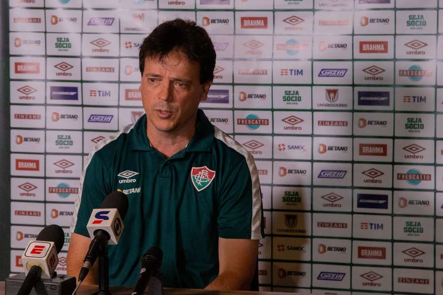 Diniz admite a chance perdida de ficar mais perto do Palmeiras