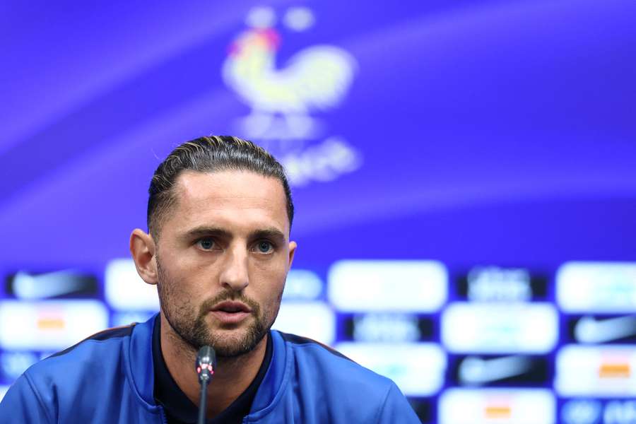 Adrien Rabiot face à la presse ce jeudi. Adrien Rabiot face à la presse ce jeudi.