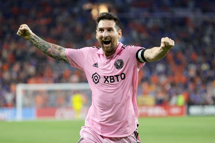 Lionel Messi #10 of Inter Miami CF against FC Cincinnati in the semi-finals of the 2023 U.S. Open Cup 